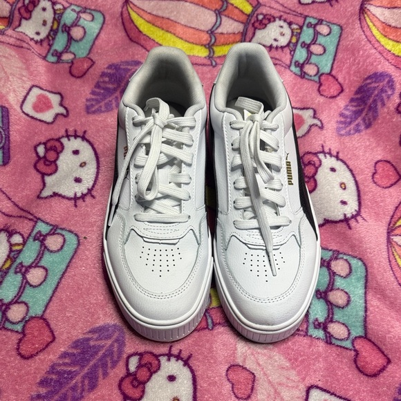Puma Kids White and Black Sneakers - Picture 1 of 5